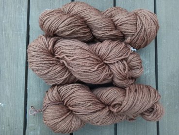 Wollgarn 8/4, 100g braun pflanzengef�rbt