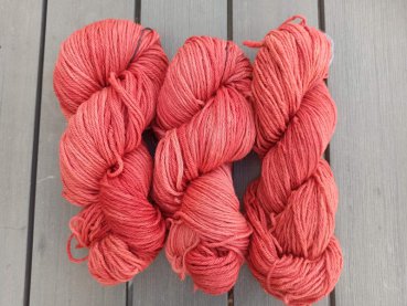 Wollgarn 8/4, 100g hellrot pflanzengef�rbt